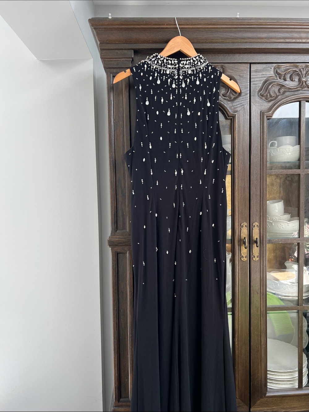 MAC DUGGAL Black Embellished Sleeveless Gown - Picture 10 of 11